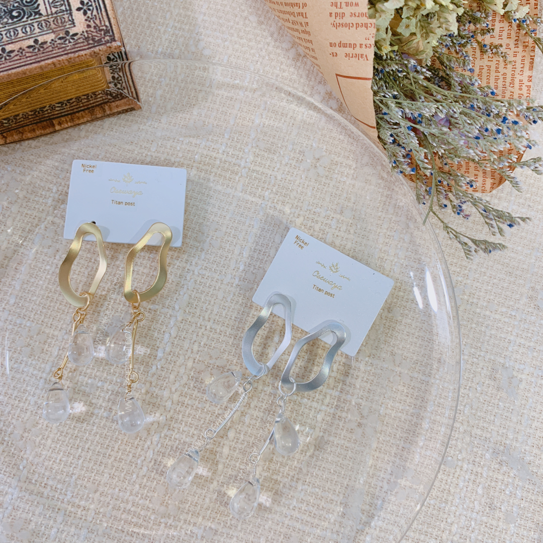 日本金屬風透明石垂吊耳環