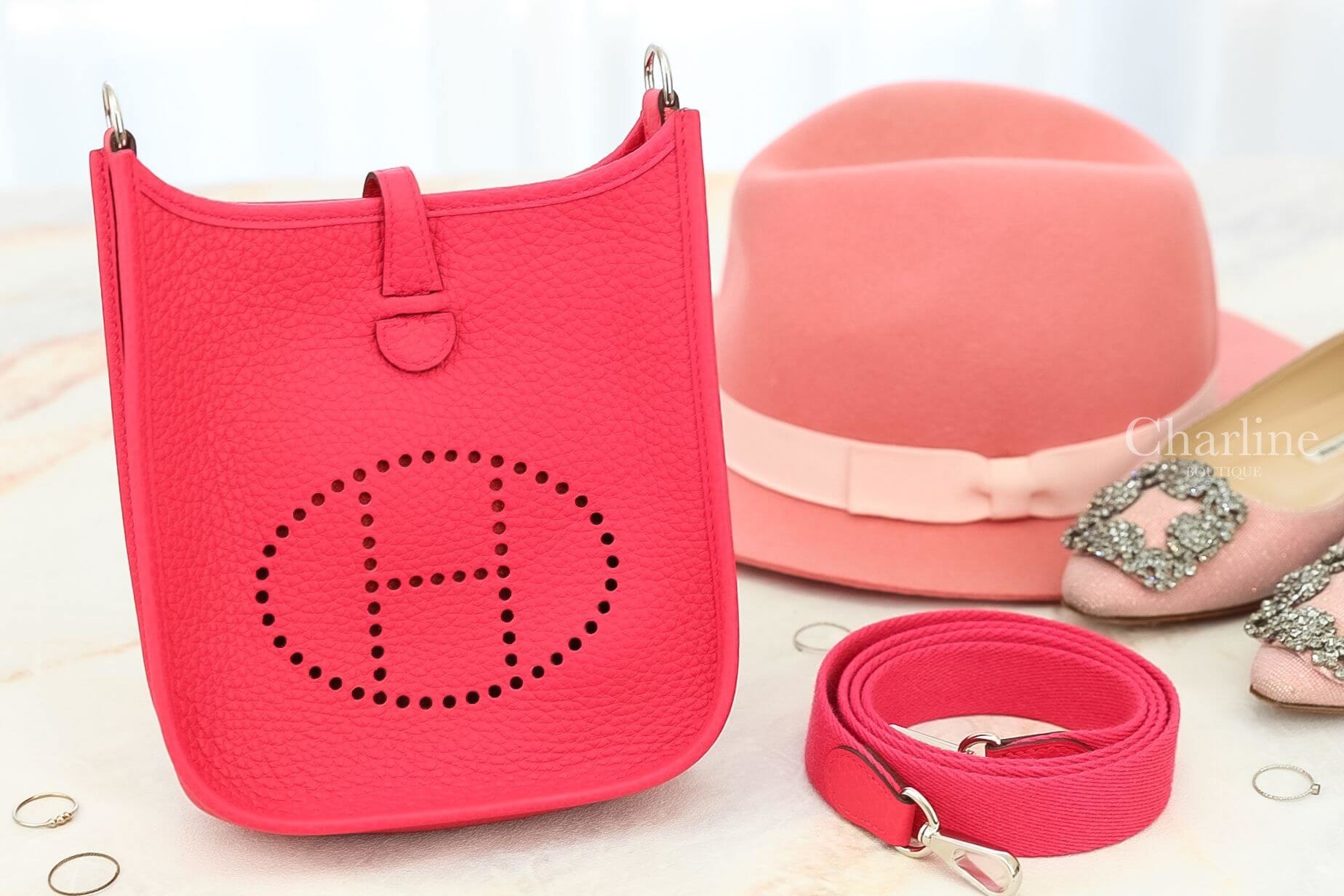 Hermès Evelyne TPM 16cm ​I6 Rose Extreme Taurillon Clemence 玫瑰桃粉色簍空洞洞肩背包