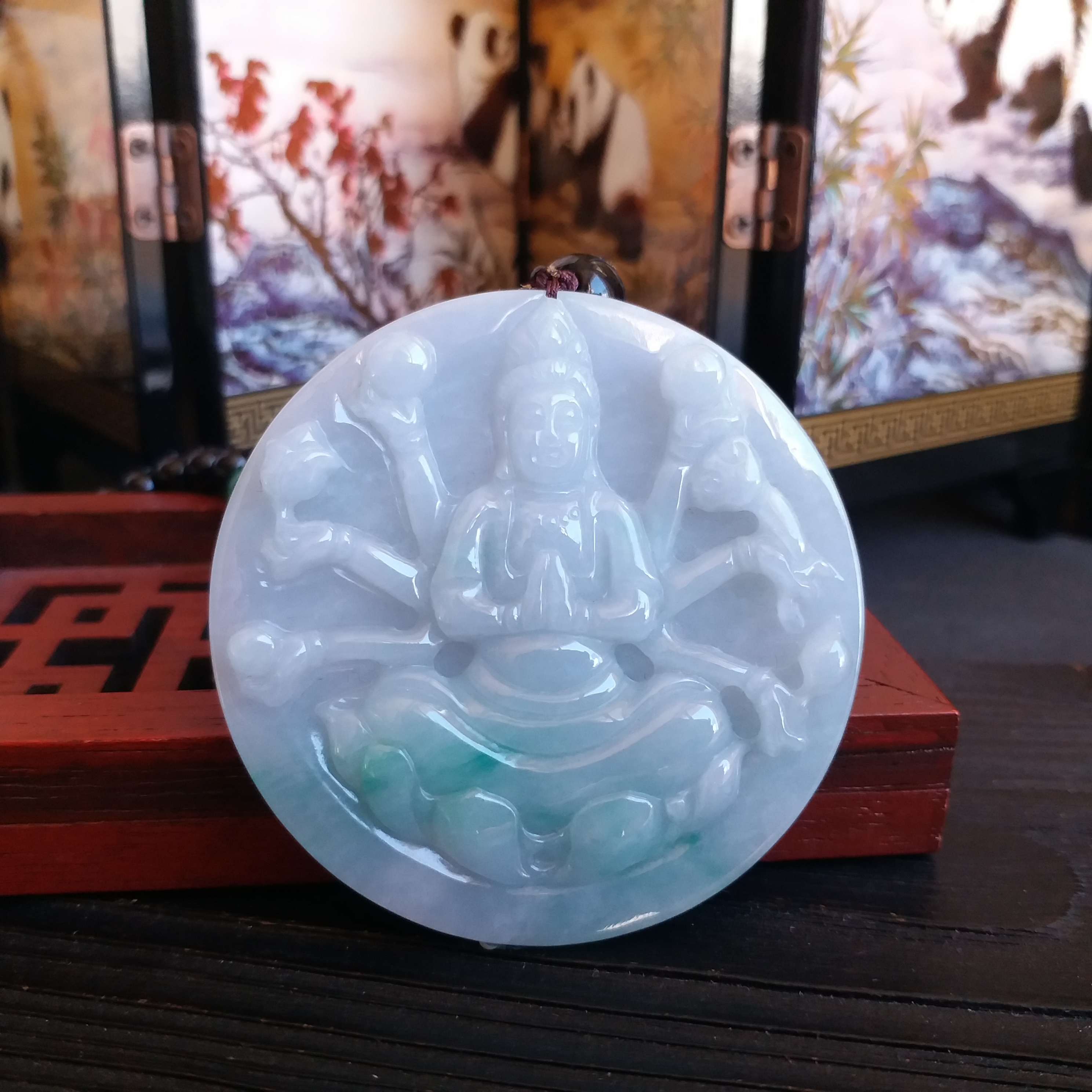 J1466 冰糯飄綠千手觀音吊墜 (53.6mm直徑)