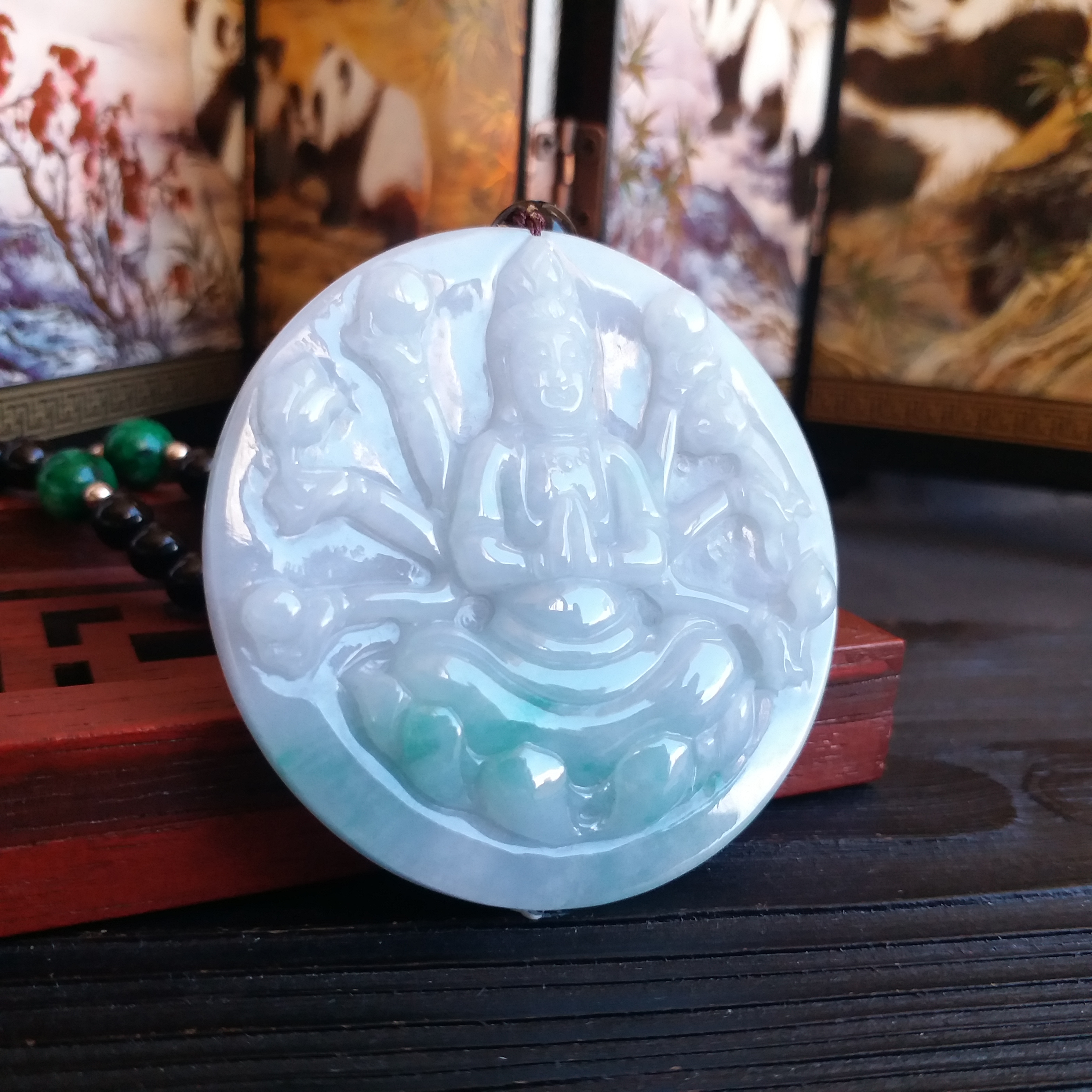 J1466 冰糯飄綠千手觀音吊墜 (53.6mm直徑)