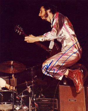 The Who 團員 Pete Townshend 穿Dr. Martens馬汀鞋