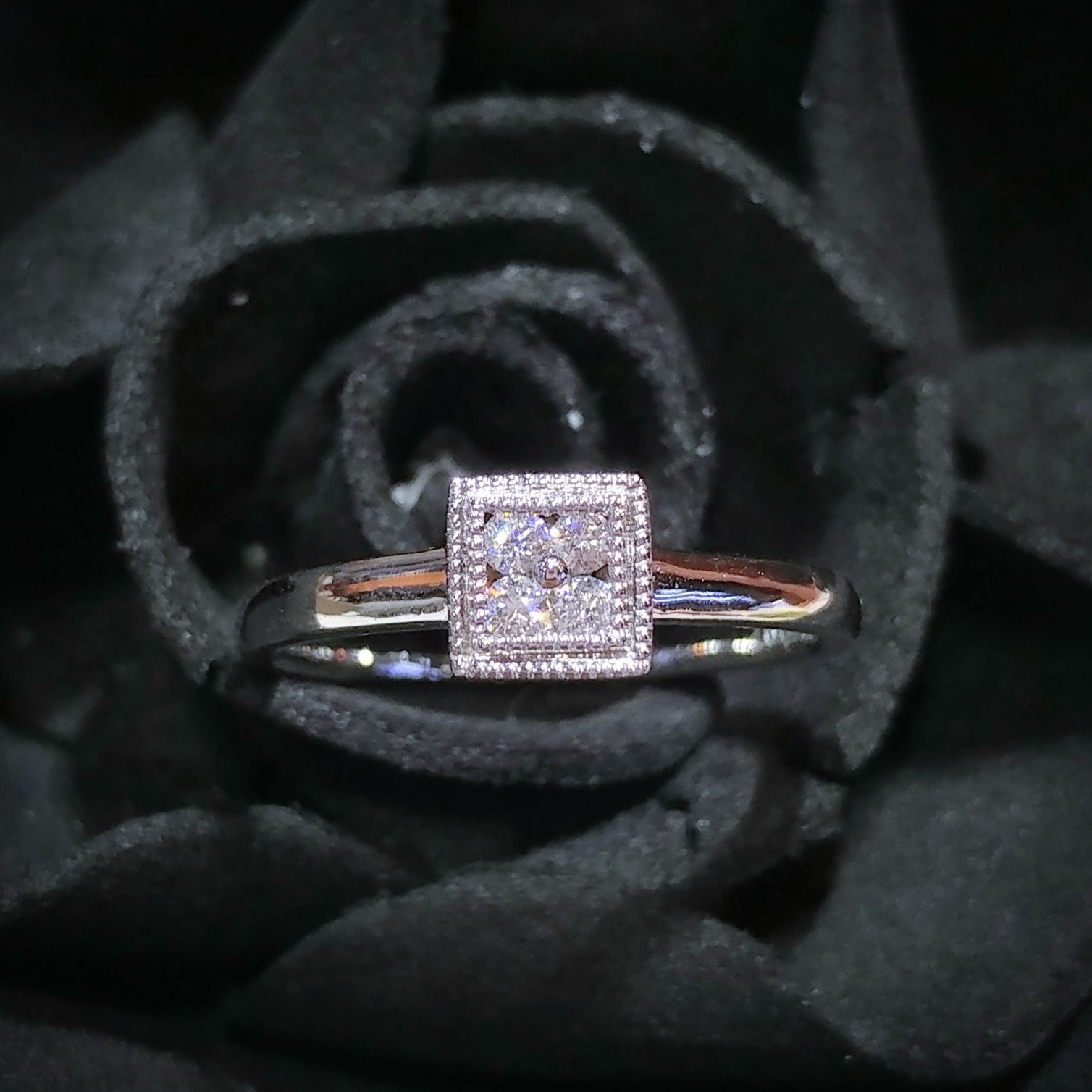 18K White Gold 0.07ct Diamond Ring