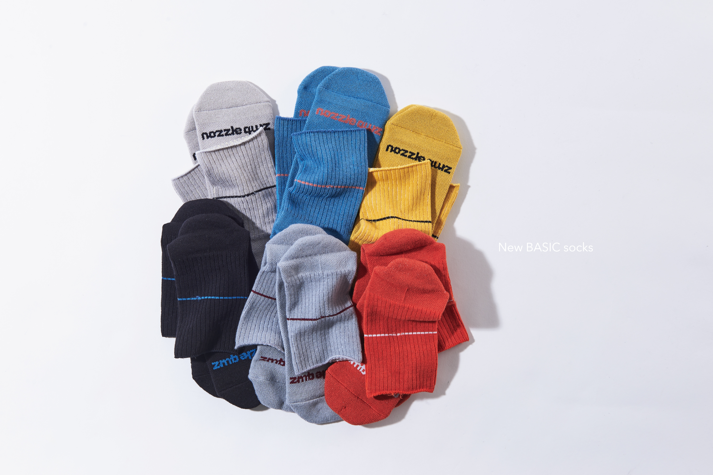 台灣街頭潮流襪子品牌nozzle quiz 後研 19SS NEW BASIC基本款素色機能襪履，將「基本」以最純粹的方式呈現。同時擁有「薄襪」的輕薄視覺且觸感清爽，推薦帆布鞋、滑板鞋、涼鞋、VANS、街頭流行古著工裝風格搭配。