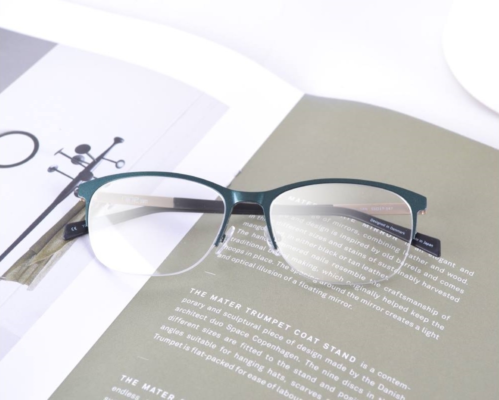 【nine】丹麥輕質記憶β鈦 IBT系列光學眼鏡-灰綠 NI2558 GRN