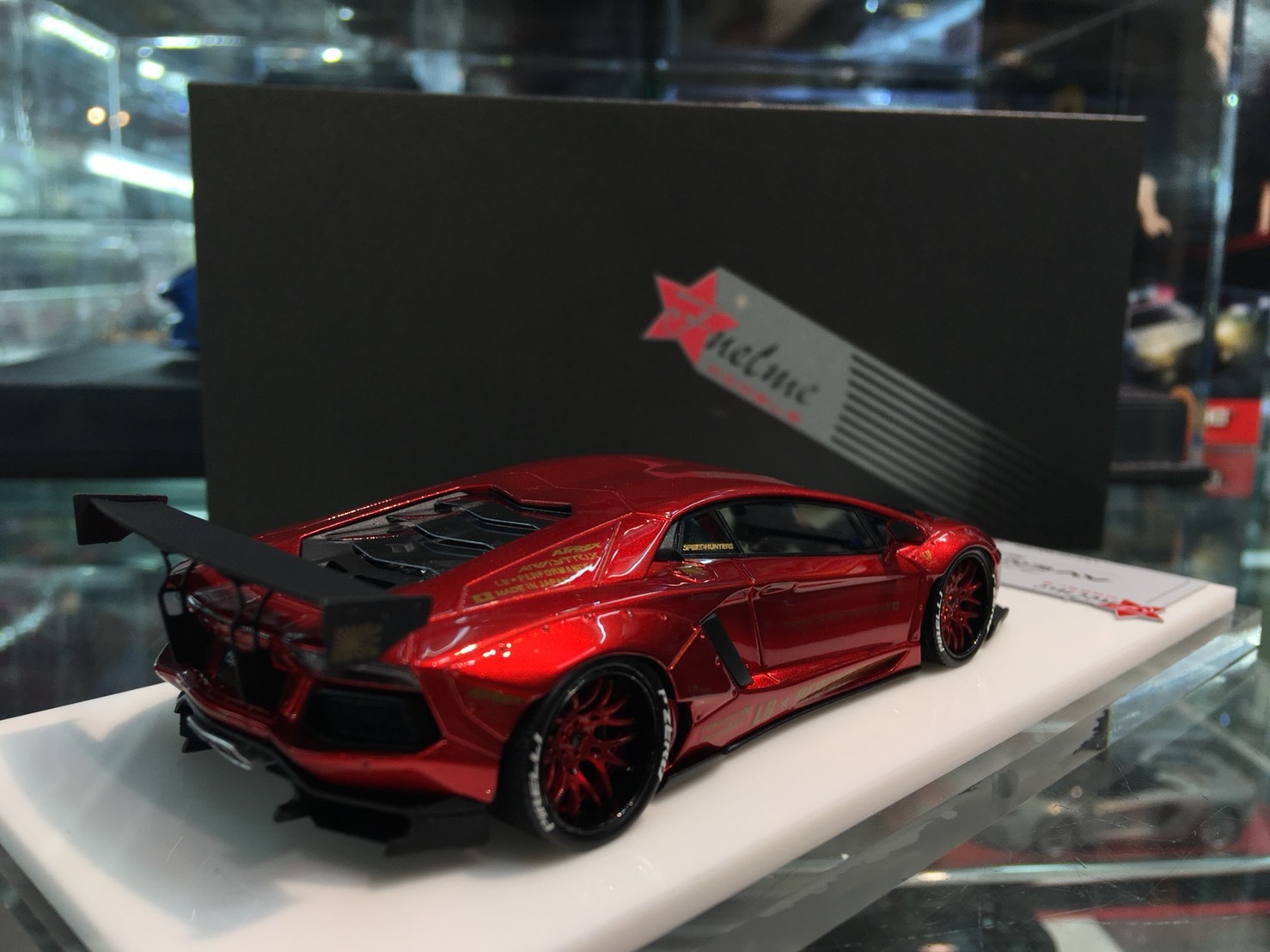 FuelMe LB PERFORMANCE AVENTADOR LP700-4 金屬紅1/43