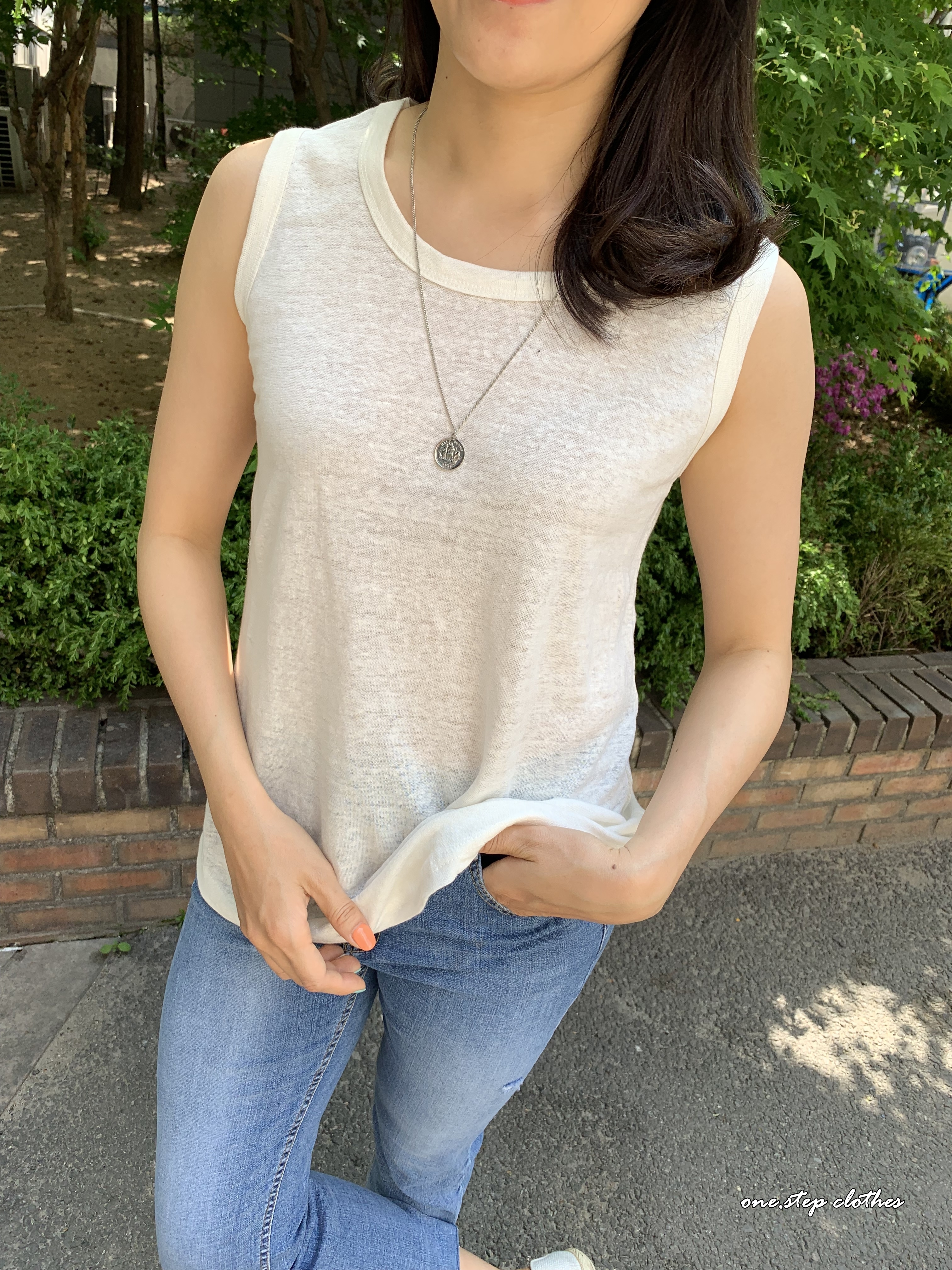 正韓寬肩帶棉麻背心 (白)