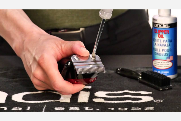 正確地照顧你的 大電剪、小電剪與零距離電剪( 刮鬍刀 ) - 適用於所有品牌