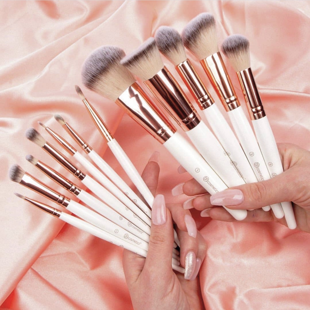 BH Cosmetics Rosé Romance 12 piece Brush Set with Bag