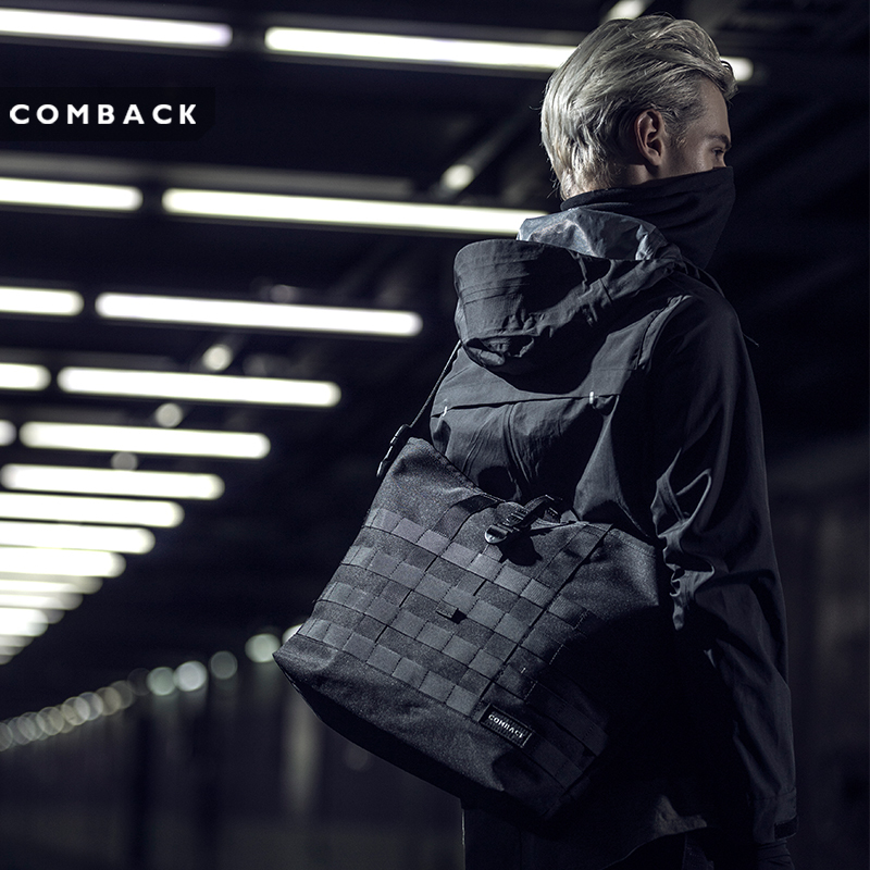 【 30% OFF 】COMBACK全黑概念系列 機能速卸扣斜挎背包