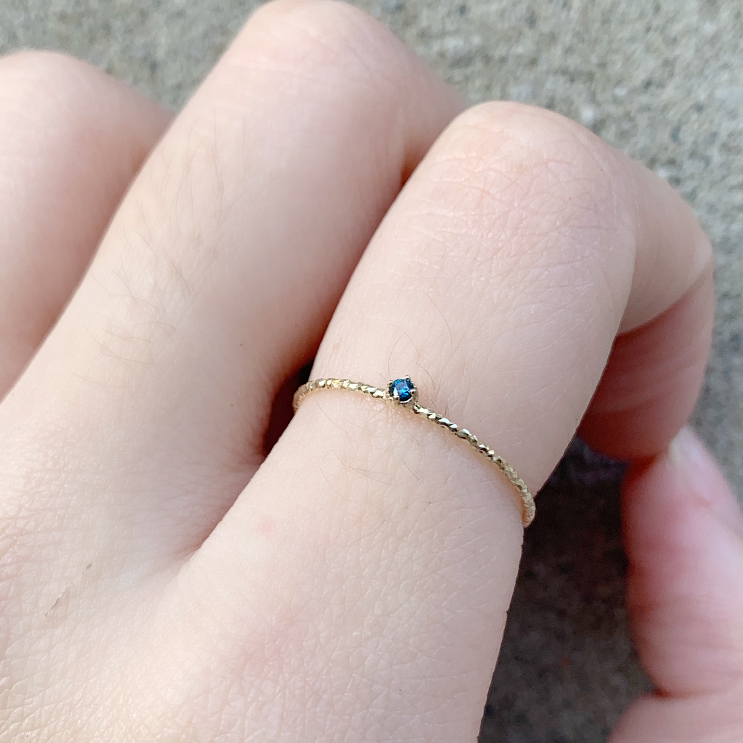 14k純金 1.5分藍鑽戒指