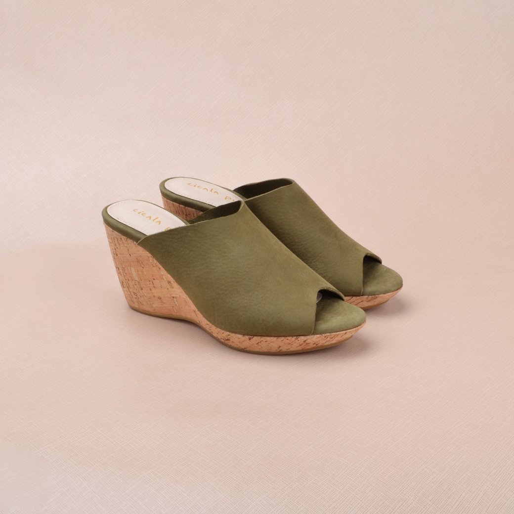 3001橄欖綠 手工楔型涼鞋