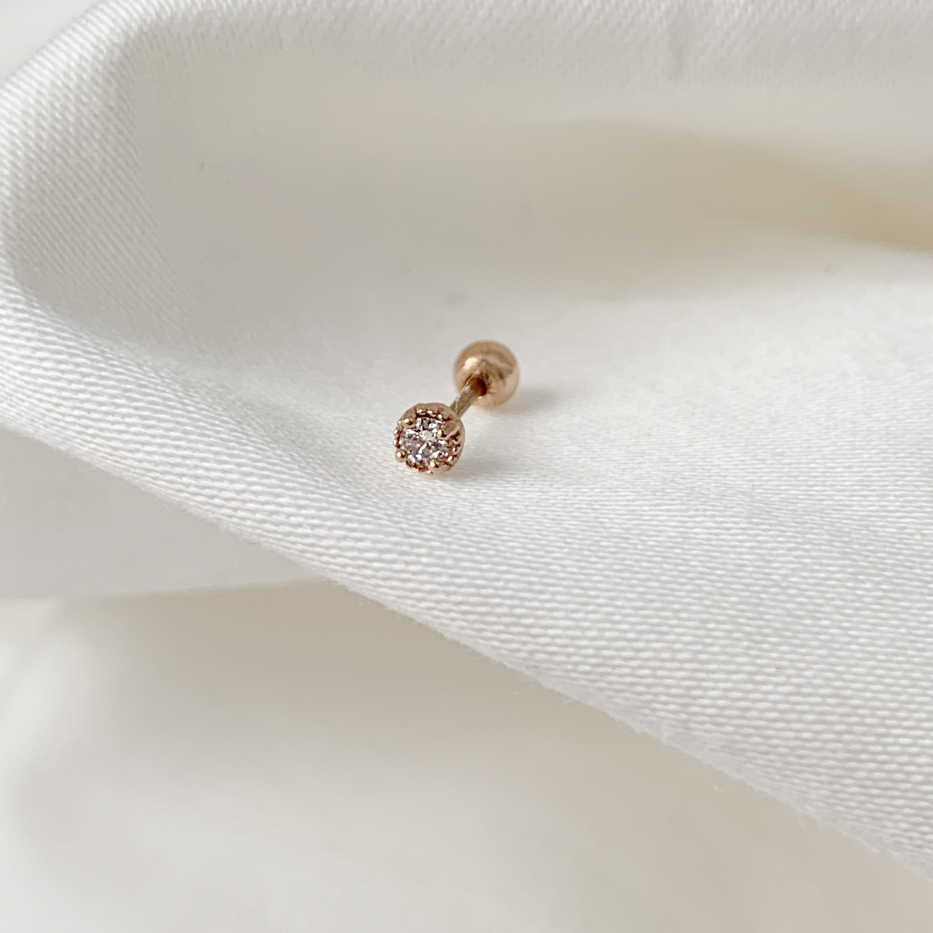 14k四爪0.02ct白鑽轉珠耳環