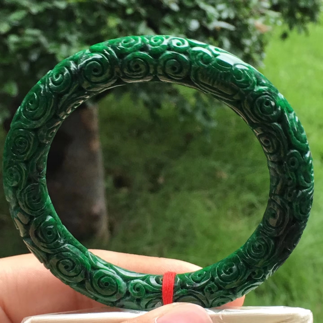 辣綠雕花圓條手鐲 59.3mm, 天然翡翠A玉, 緬甸玉, Jade, Jadeite