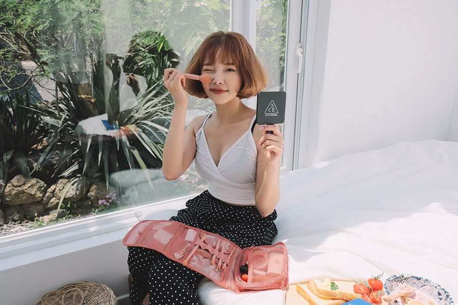 [01/10 - 28/11] 3CE WASH BAG_SMALL - #PINK BEIGE