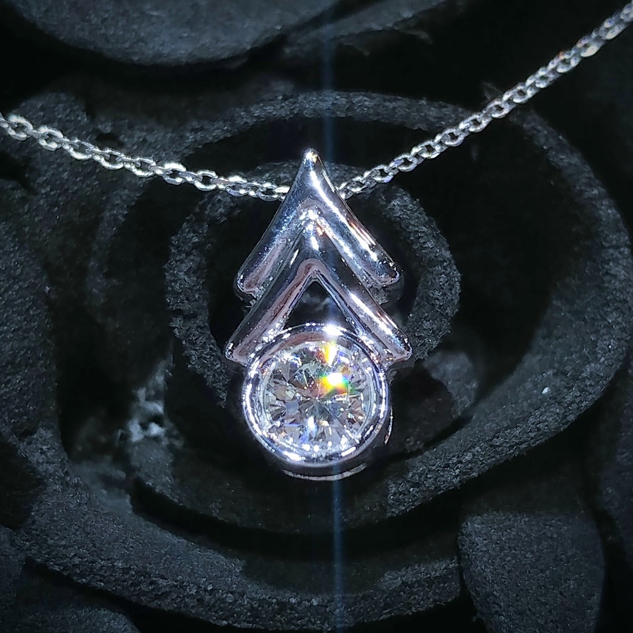 全新18K白金【單粒25份鑽石】吊墜