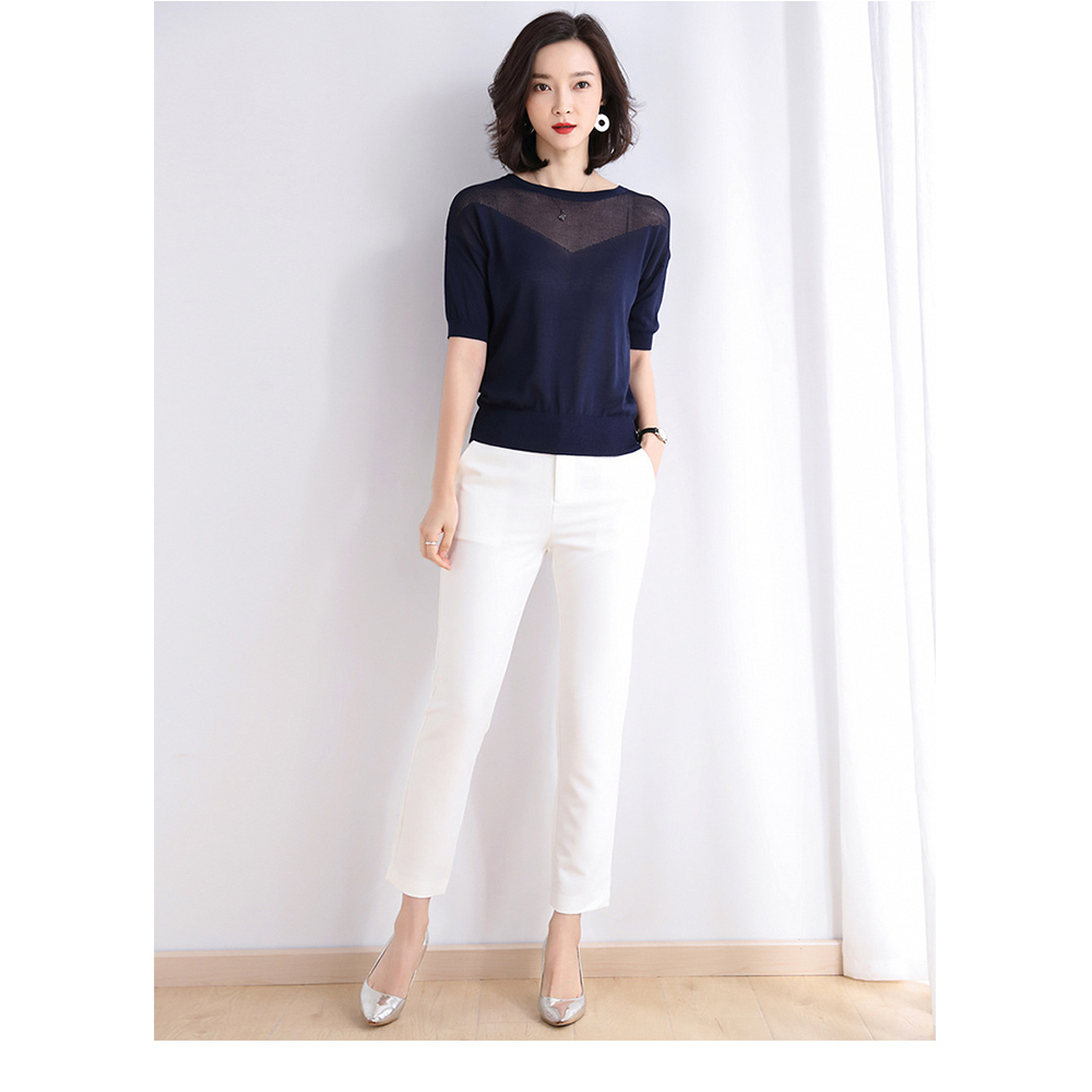 DEER.W圓領拼V型鏤空針織上衣 藏青