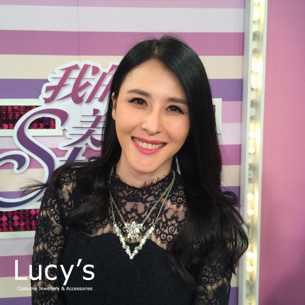 Crystal Mu 穆熙妍