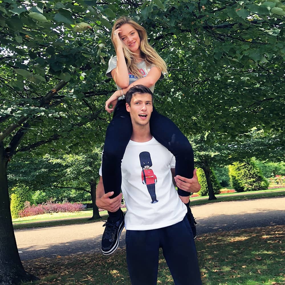 Alpaca Grenadier Guard 禁衛軍駝 短T