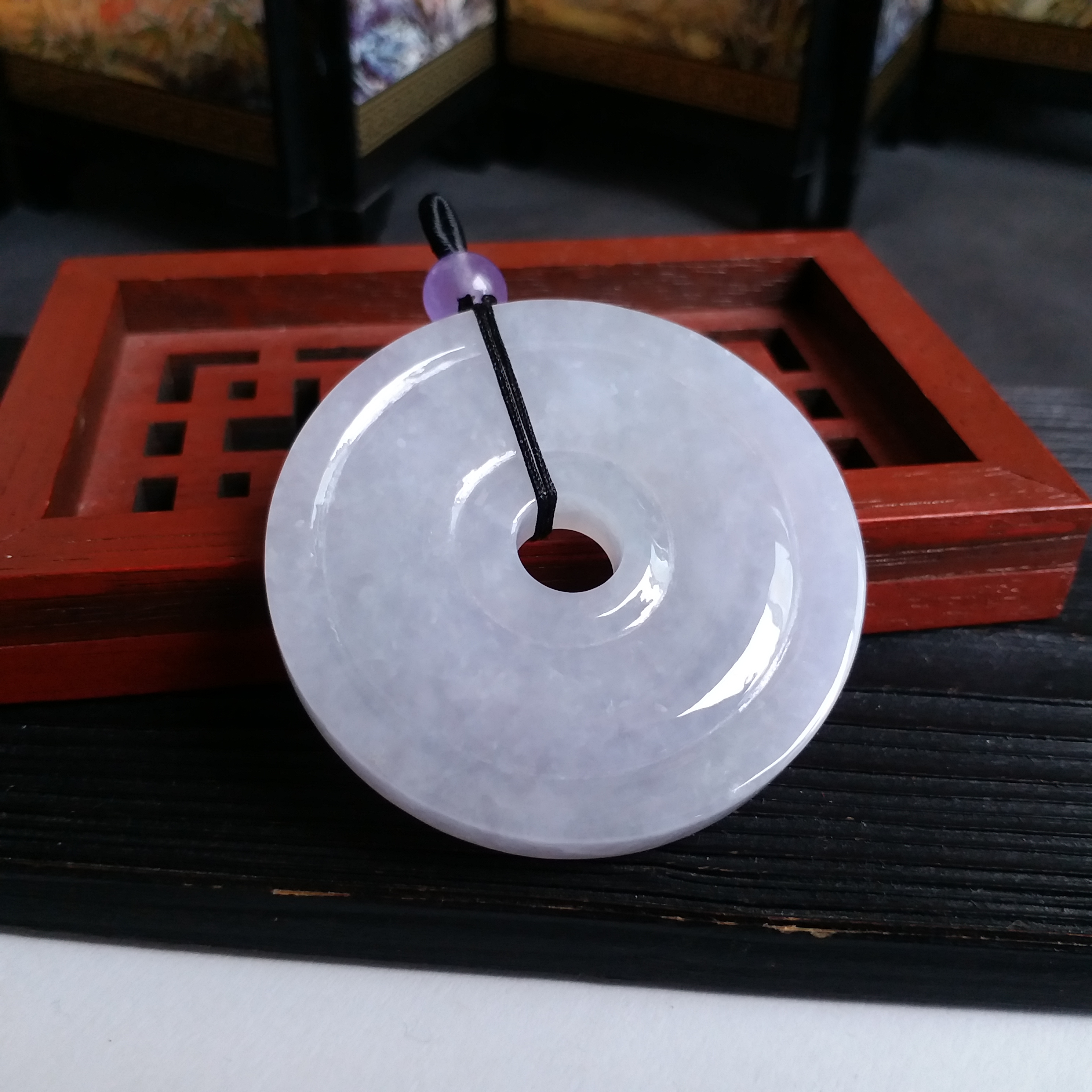 J811 冰紫羅蘭平安扣 (51.4mm直徑)