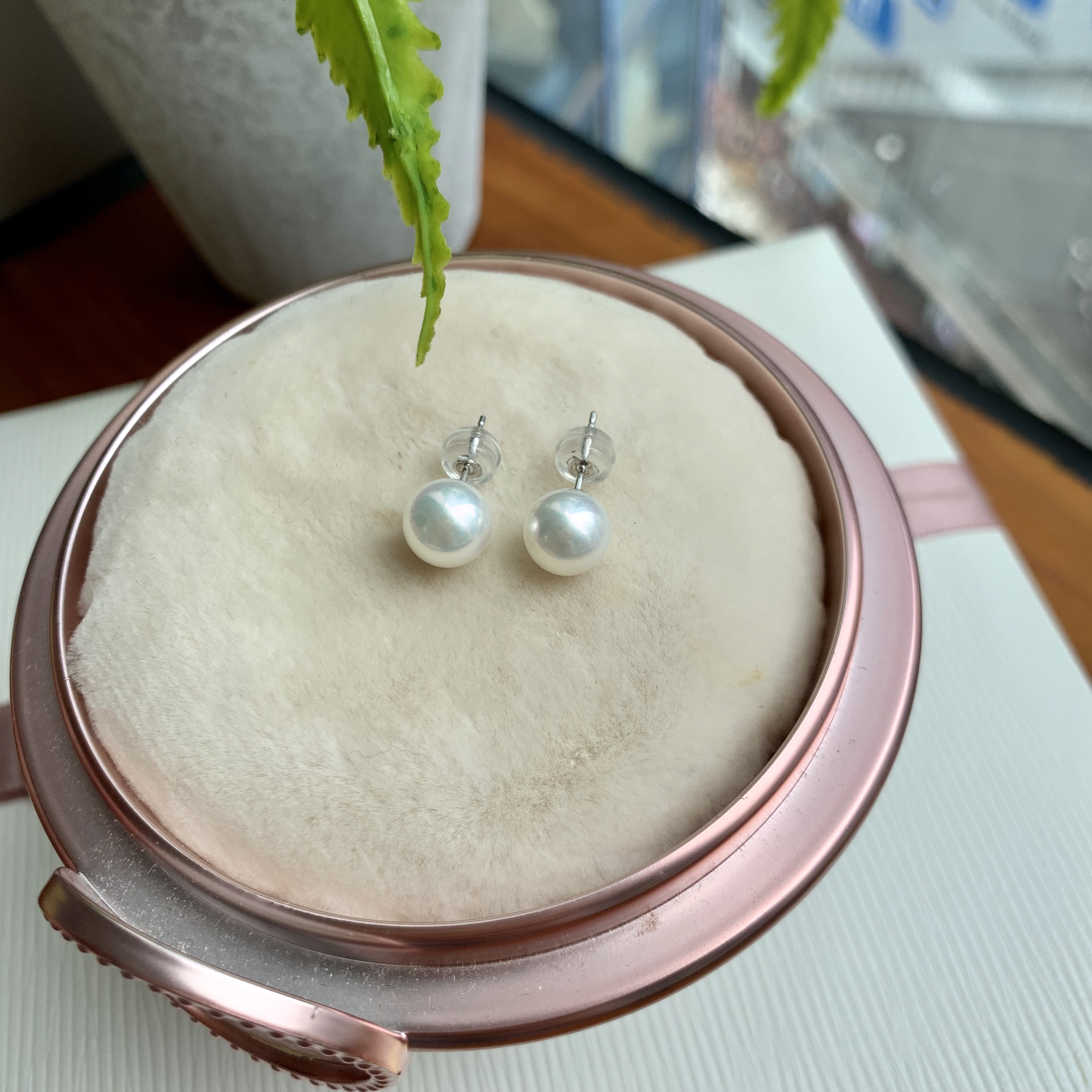 精選入門級 - 無調色日本Akoya珍珠耳釘