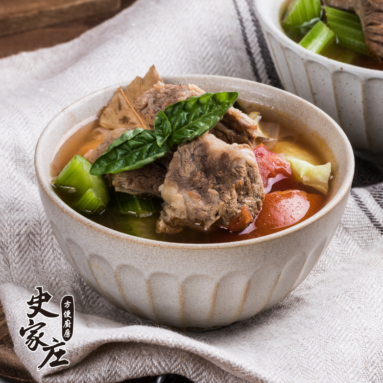 牛肉火鍋組合：鍋物4選3｜清燉牛肉湯*1包+(花枝條/黑輪/螺旋丸/花枝漿)選3包