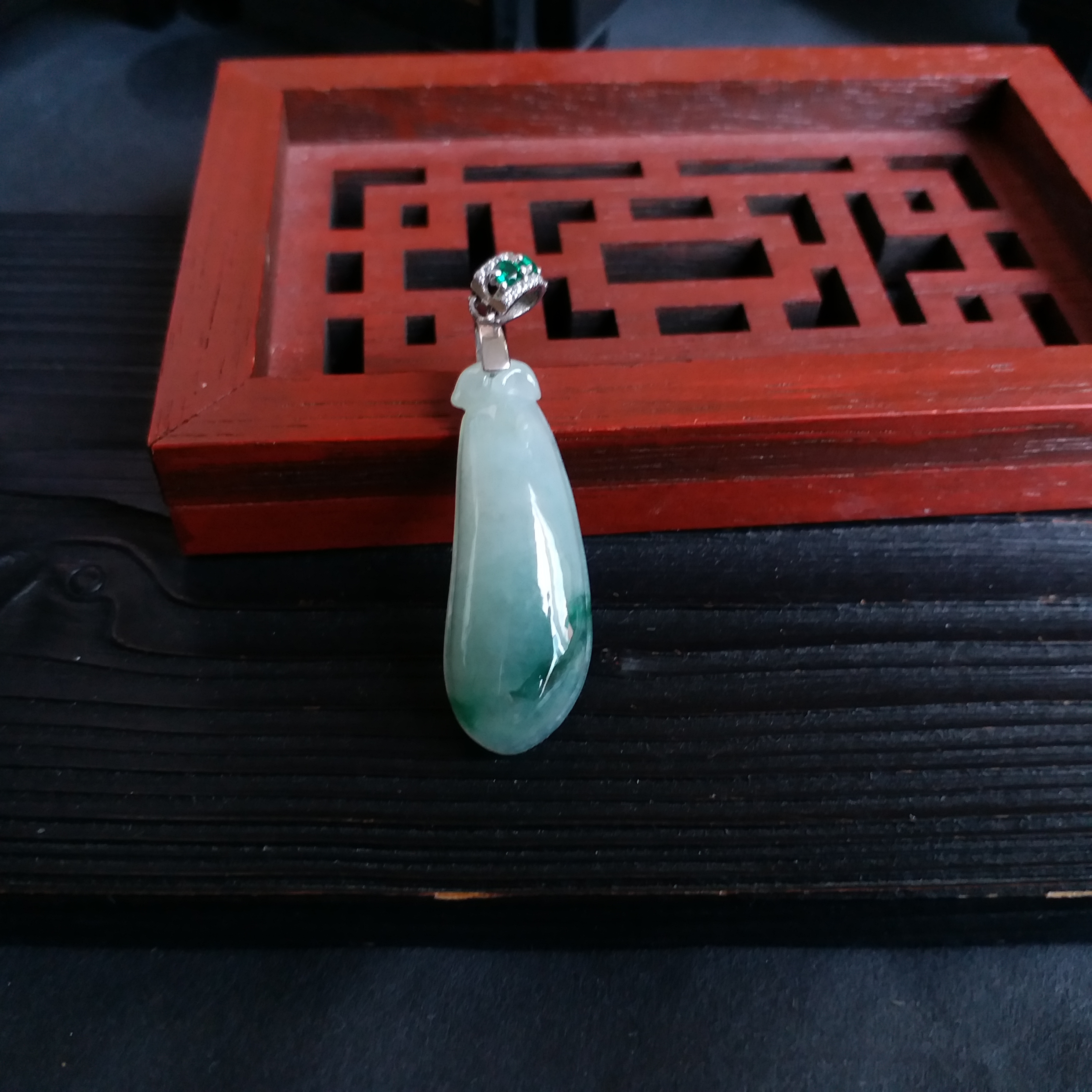 J1477 冰飄綠福瓜吊墜