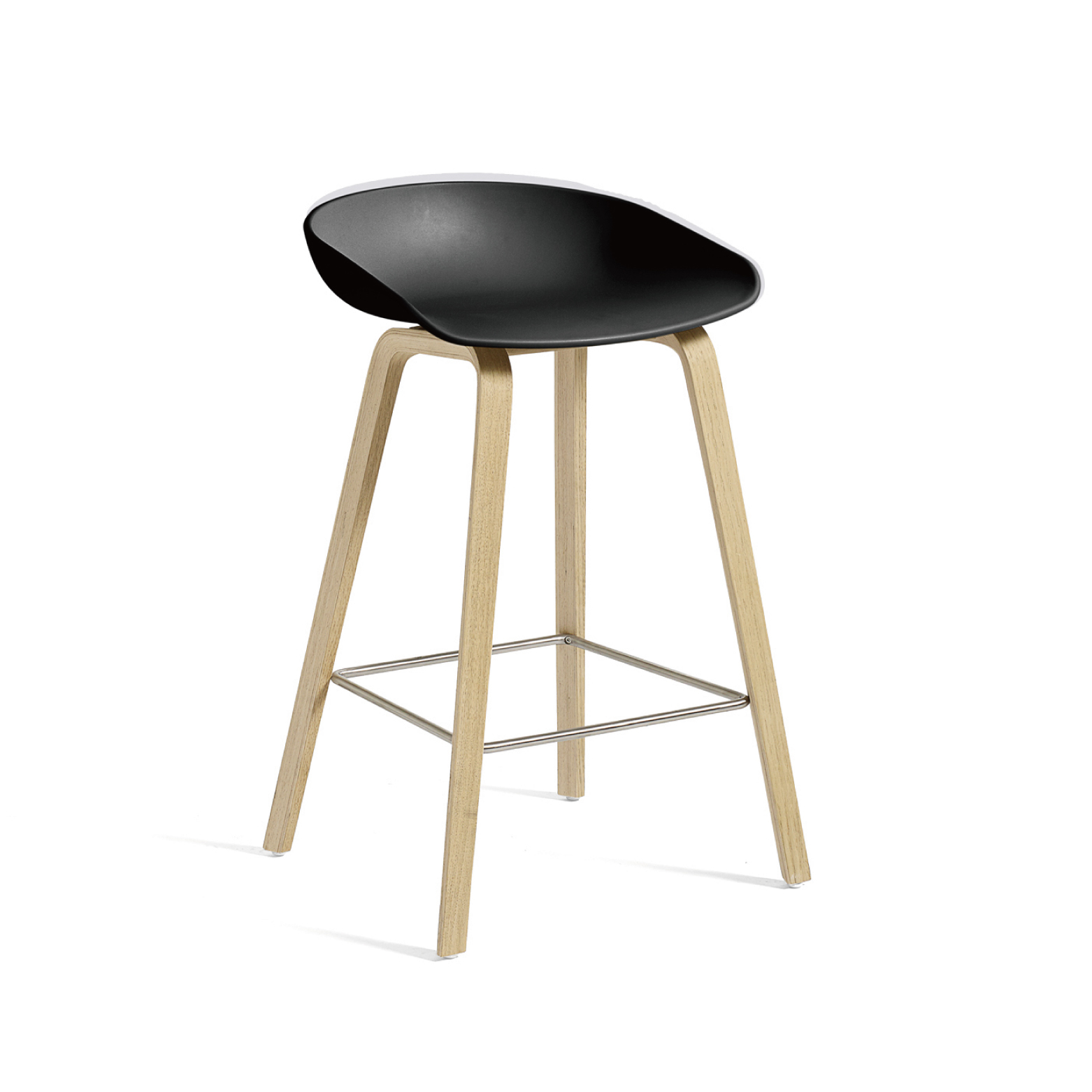 AAS32 / 木腳吧台椅 by HAY
