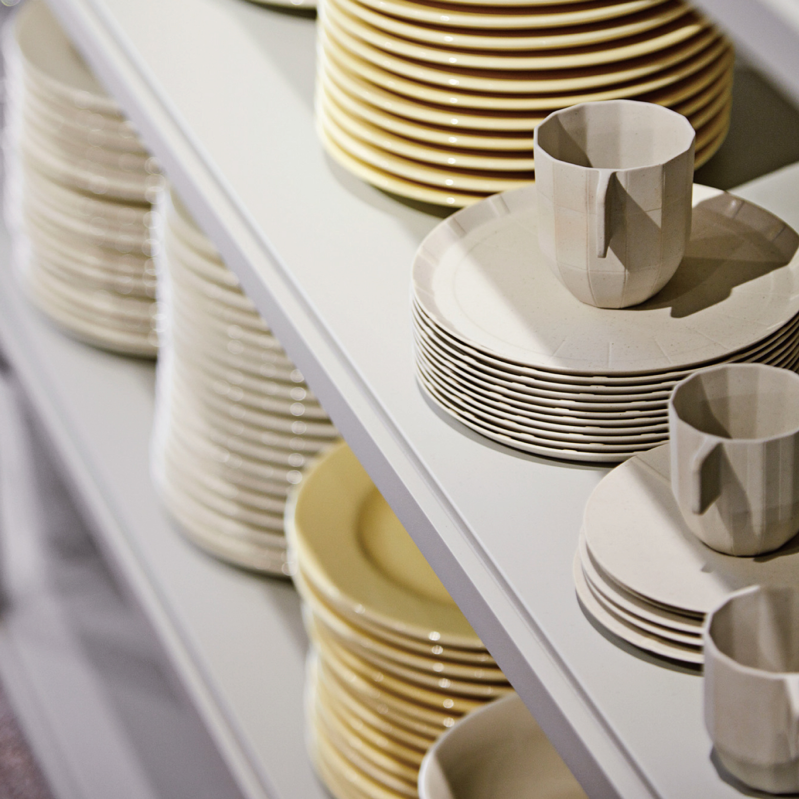 紙摺 / 咖啡盤  by HAY