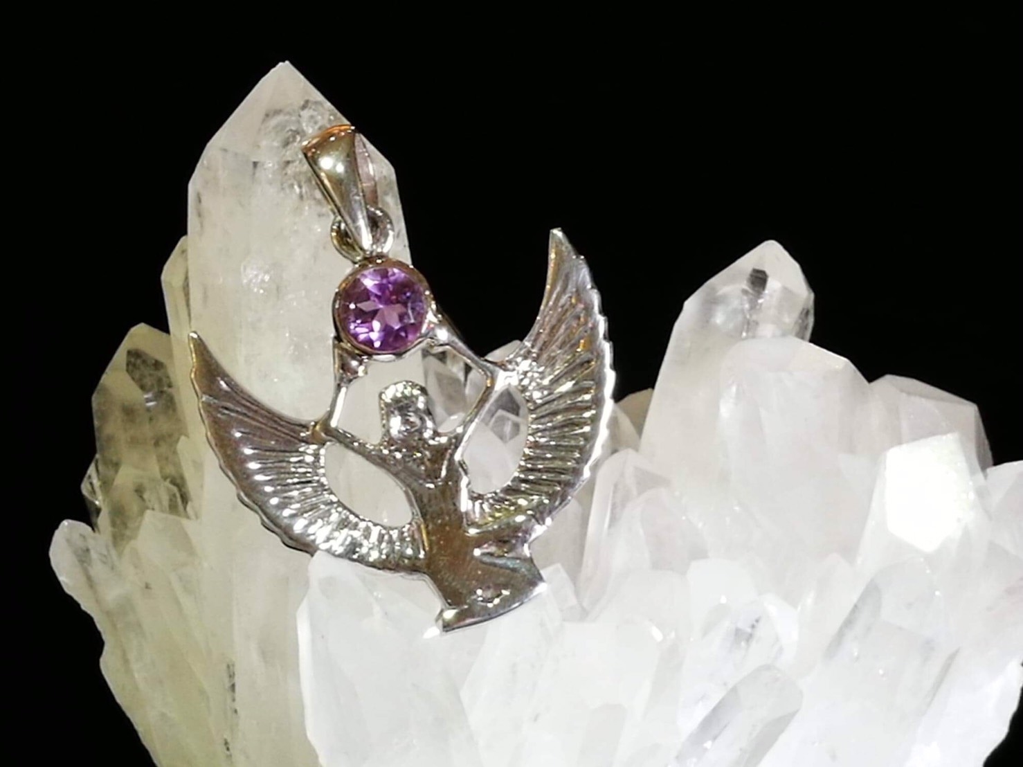 伊朗力量女神紫晶墜