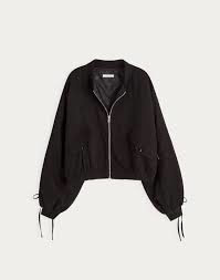 外套：買二送一優惠組合