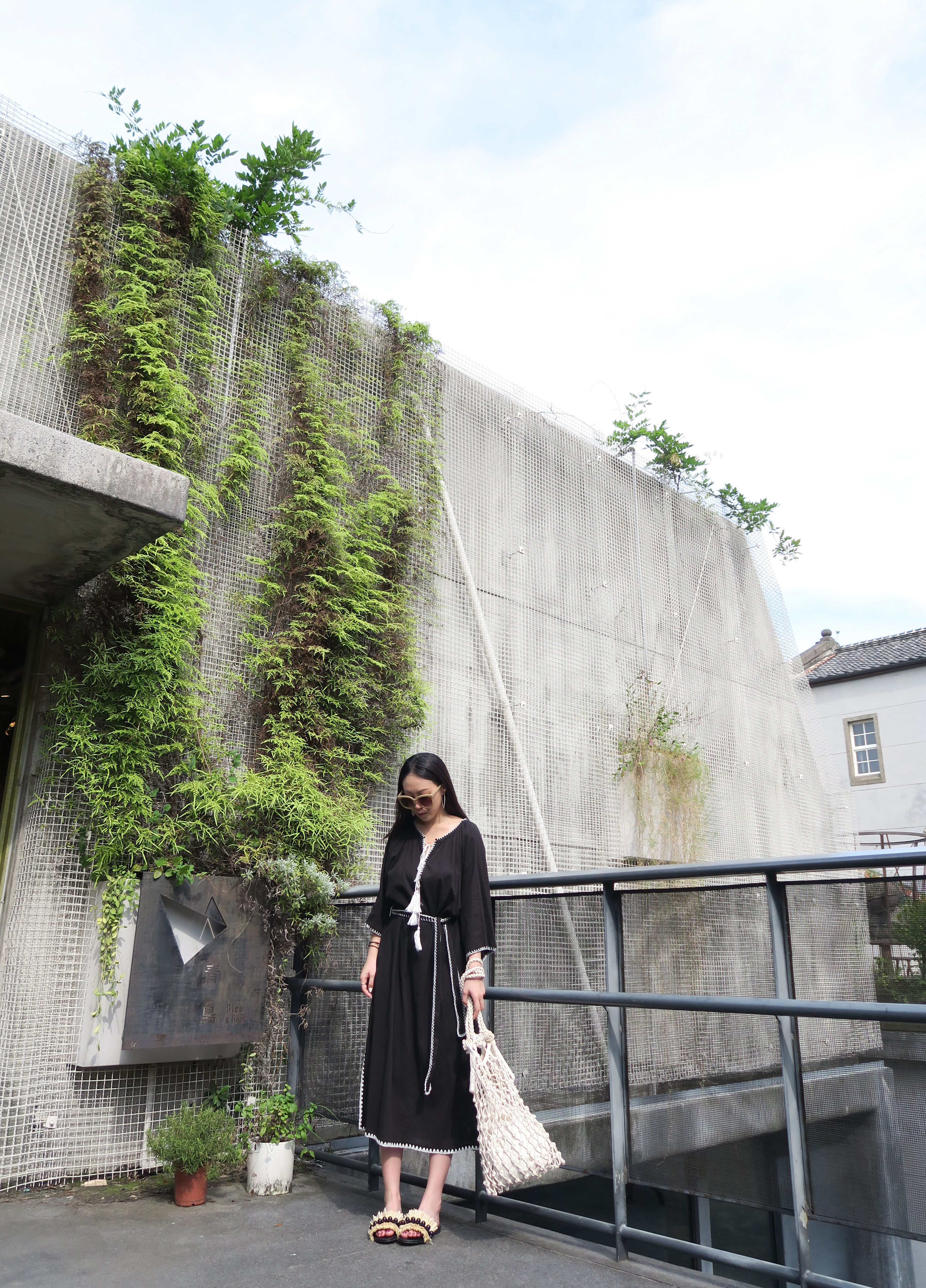 白邊流蘇綁帶洋裝(現貨)