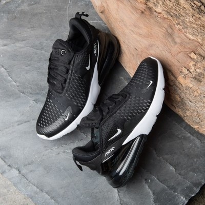 NIKE AIR MAX 270 GS 黑白