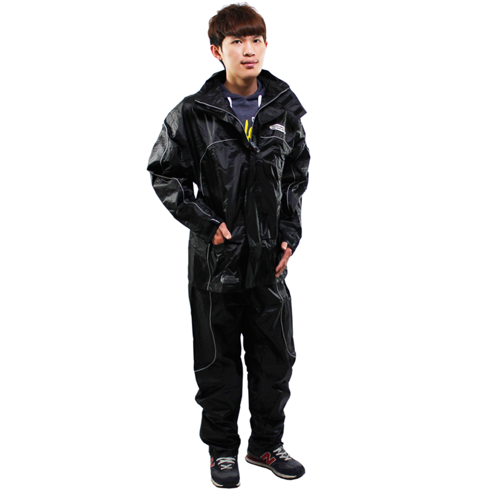 天龍牌 新重裝上陣F1機車型風雨衣(黑色)+通用鞋套 破盤下殺 OMAX歐妹思購物網