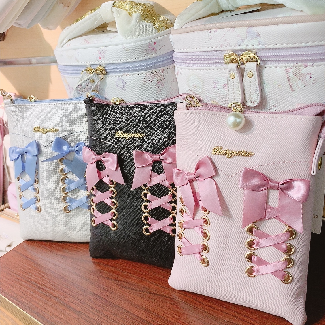 Daisy Rico日本Coquette系列小型斜背袋(3色)