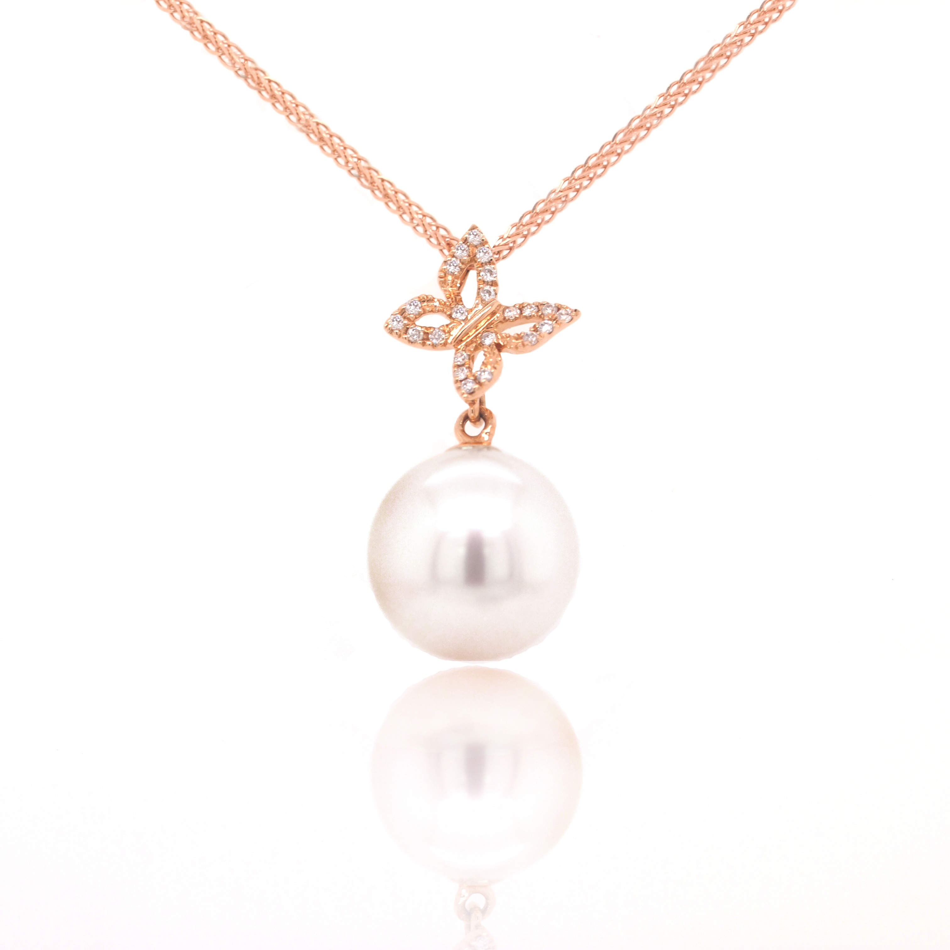 18K玫瑰金天然鑽石珍珠蝴蝶型吊墜