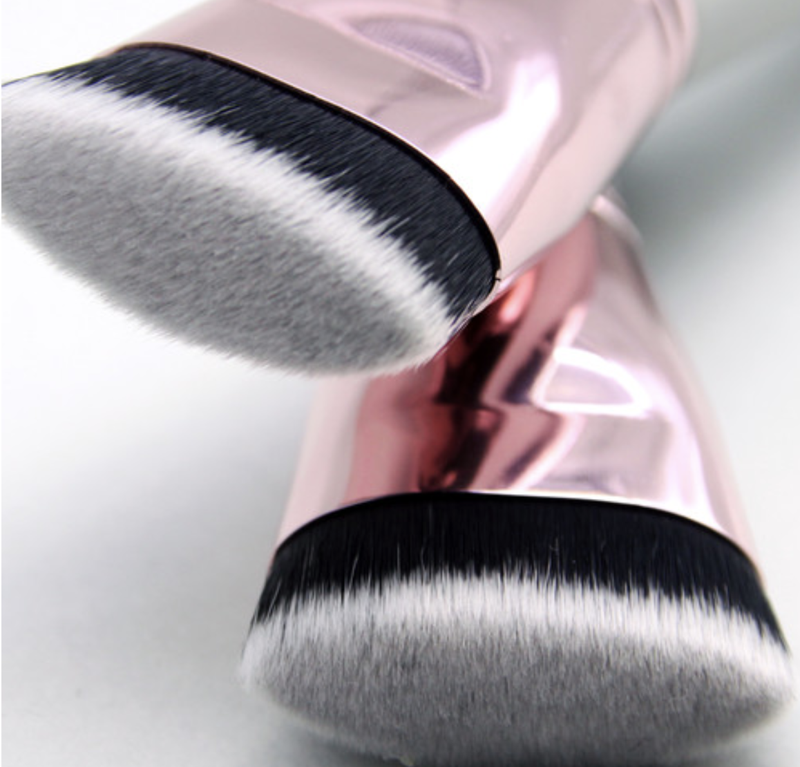 7 Face Rose Gold # 301 Multi-Task Foundation