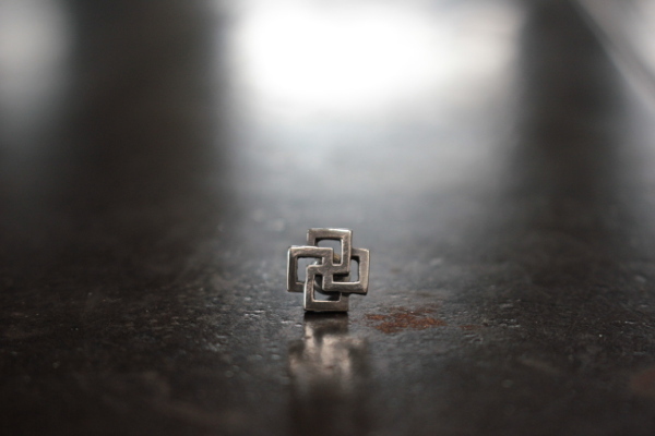 FCE-10 單個幸運耳環