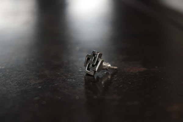 FCE-10 單個幸運耳環