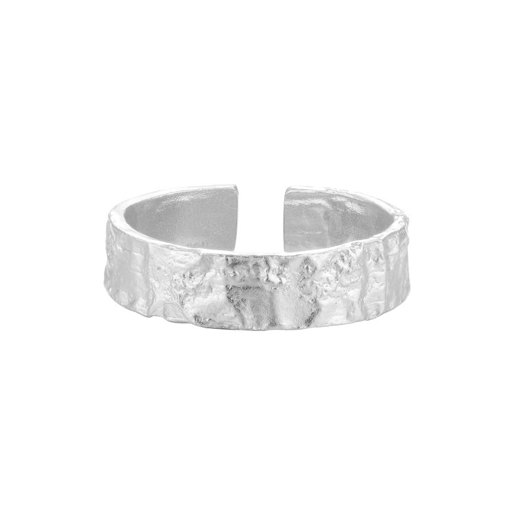 純銀戒指，女士戒指 不規則戒面；千錘百鍊的工藝精神（9739銀色）