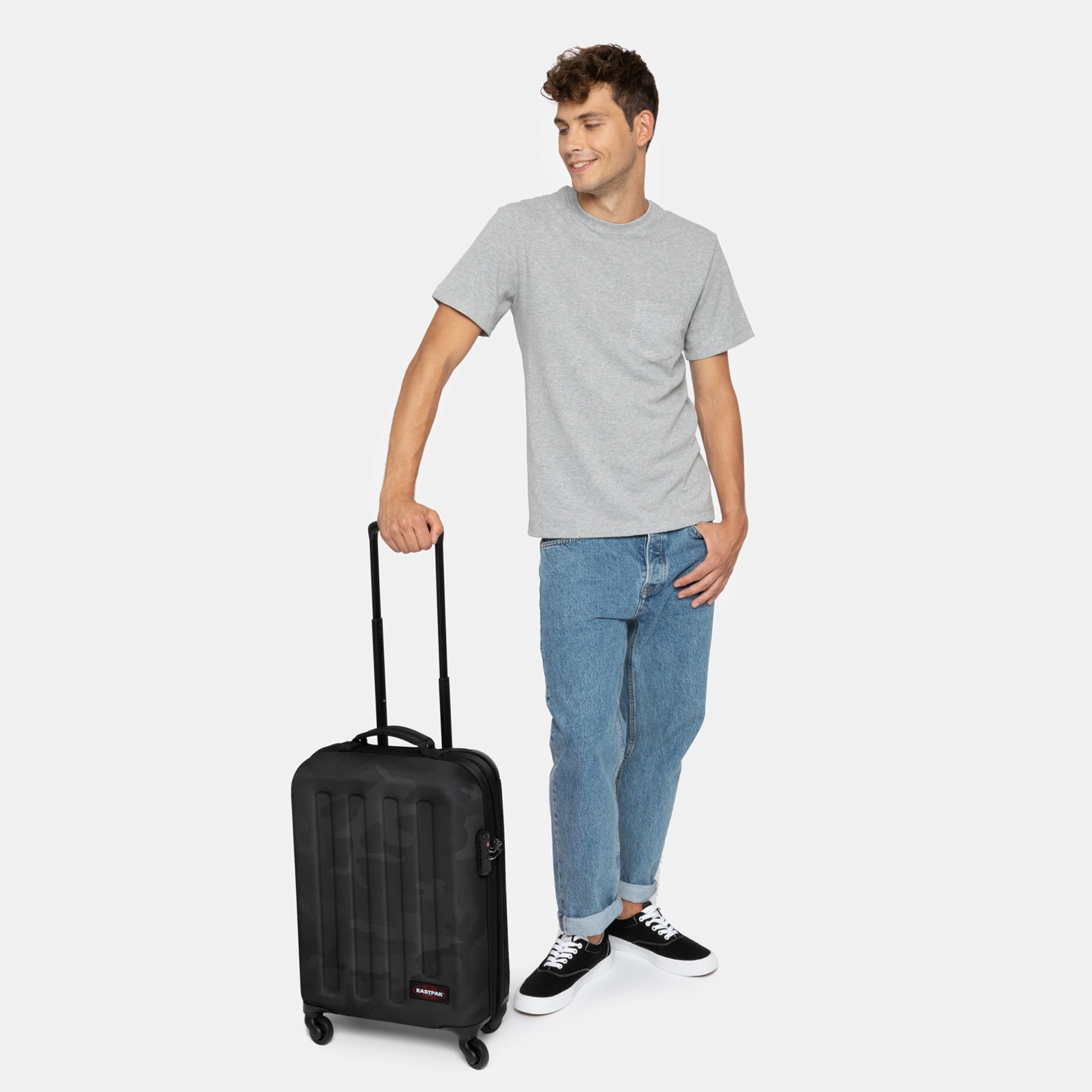 eastpak tranzshell camo