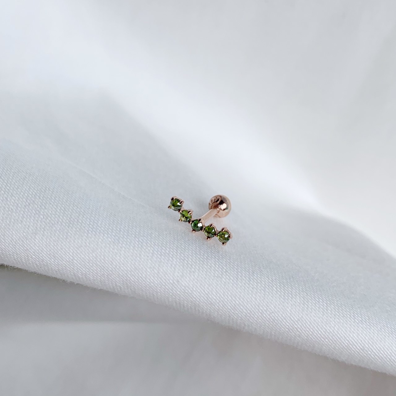 14k玫瑰金 五顆彎彎綠鑽轉珠耳環