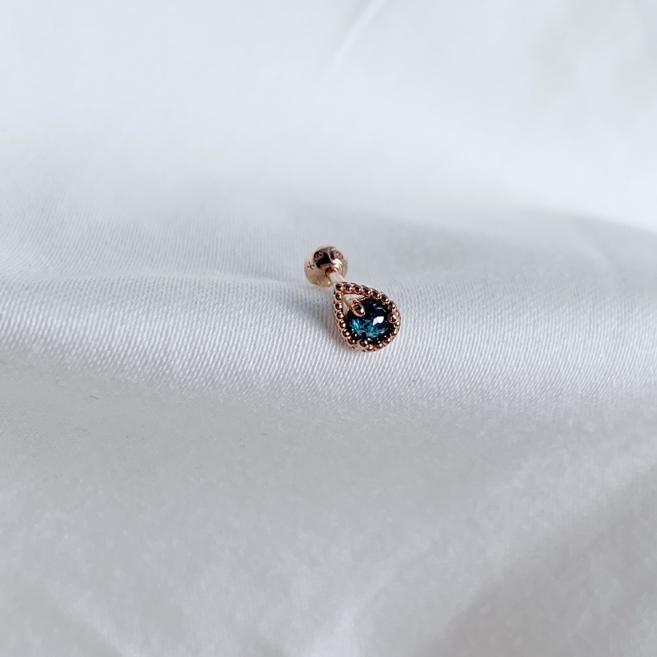 14k玫瑰金 水滴藍鑽原礦轉珠耳環