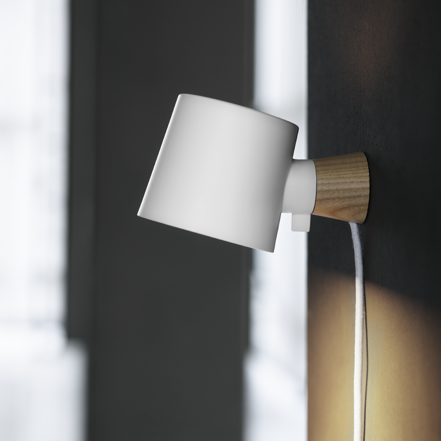 旭日 / 壁燈 by normann Copenhagen