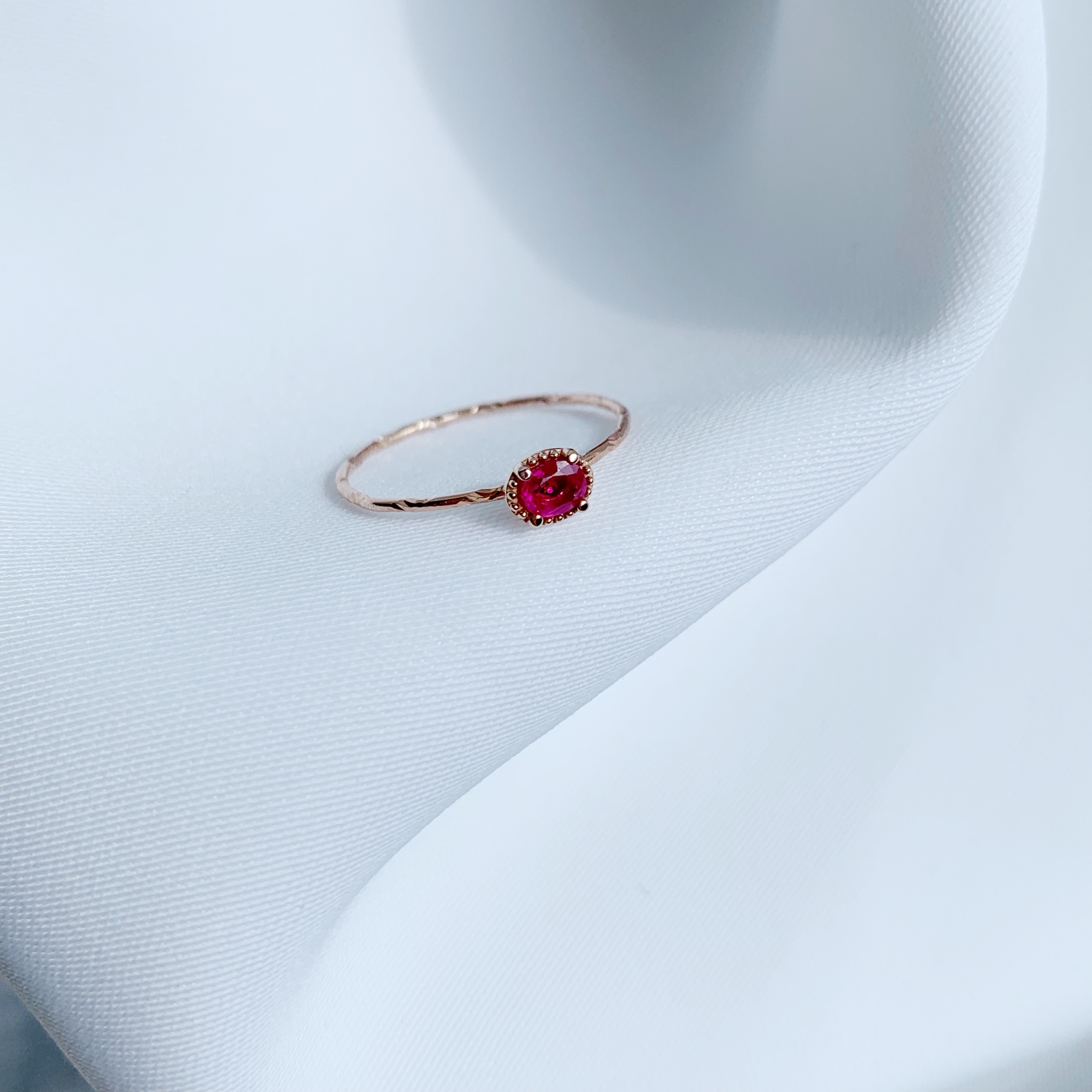 14k玫瑰金 復古四爪橫置橢圓紅寶石戒指