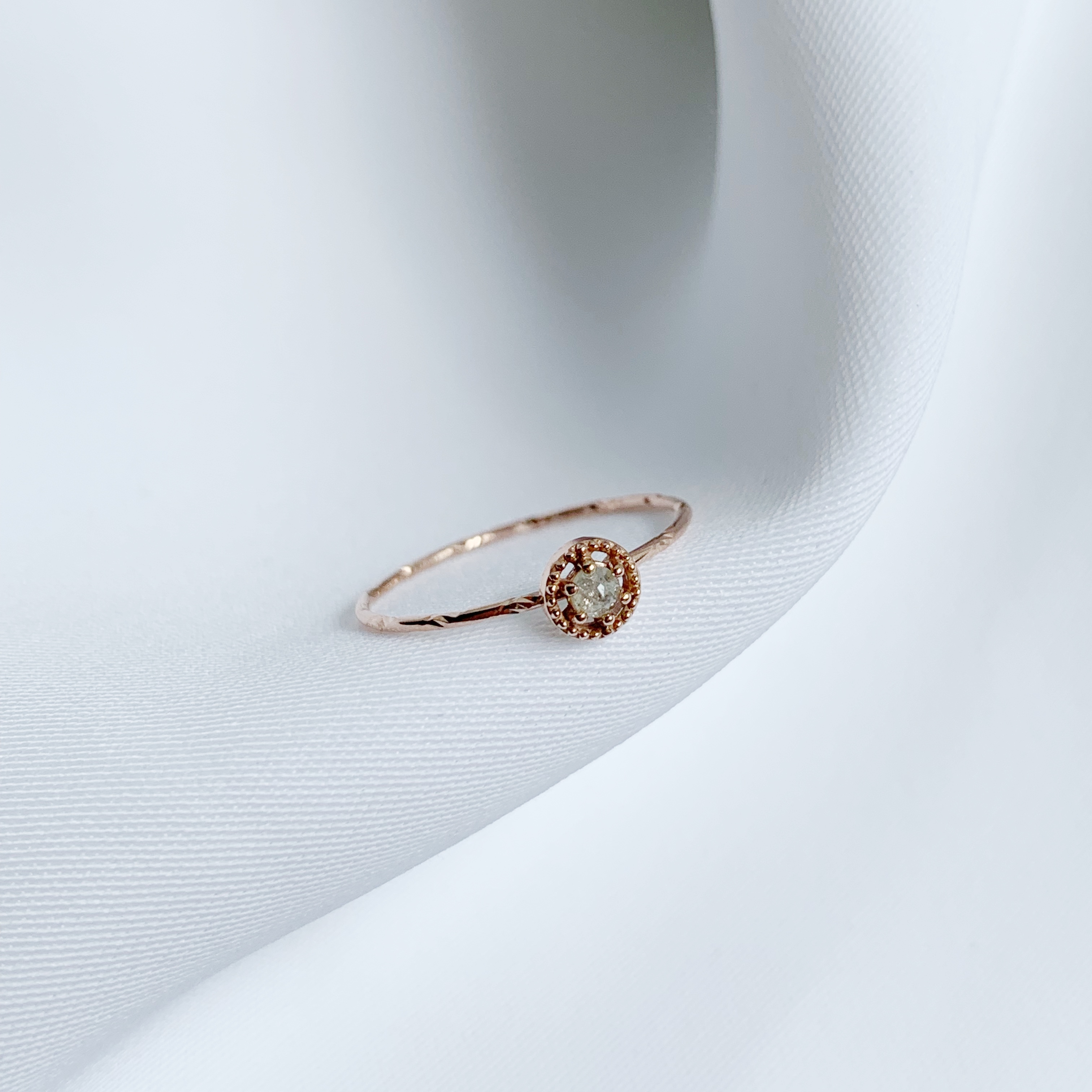 14k復古簍空圓形灰鑽戒指