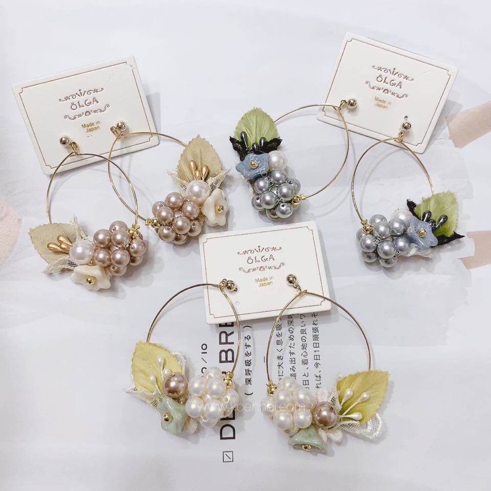 [日本制] 森之人造花水滴形耳環(3色）