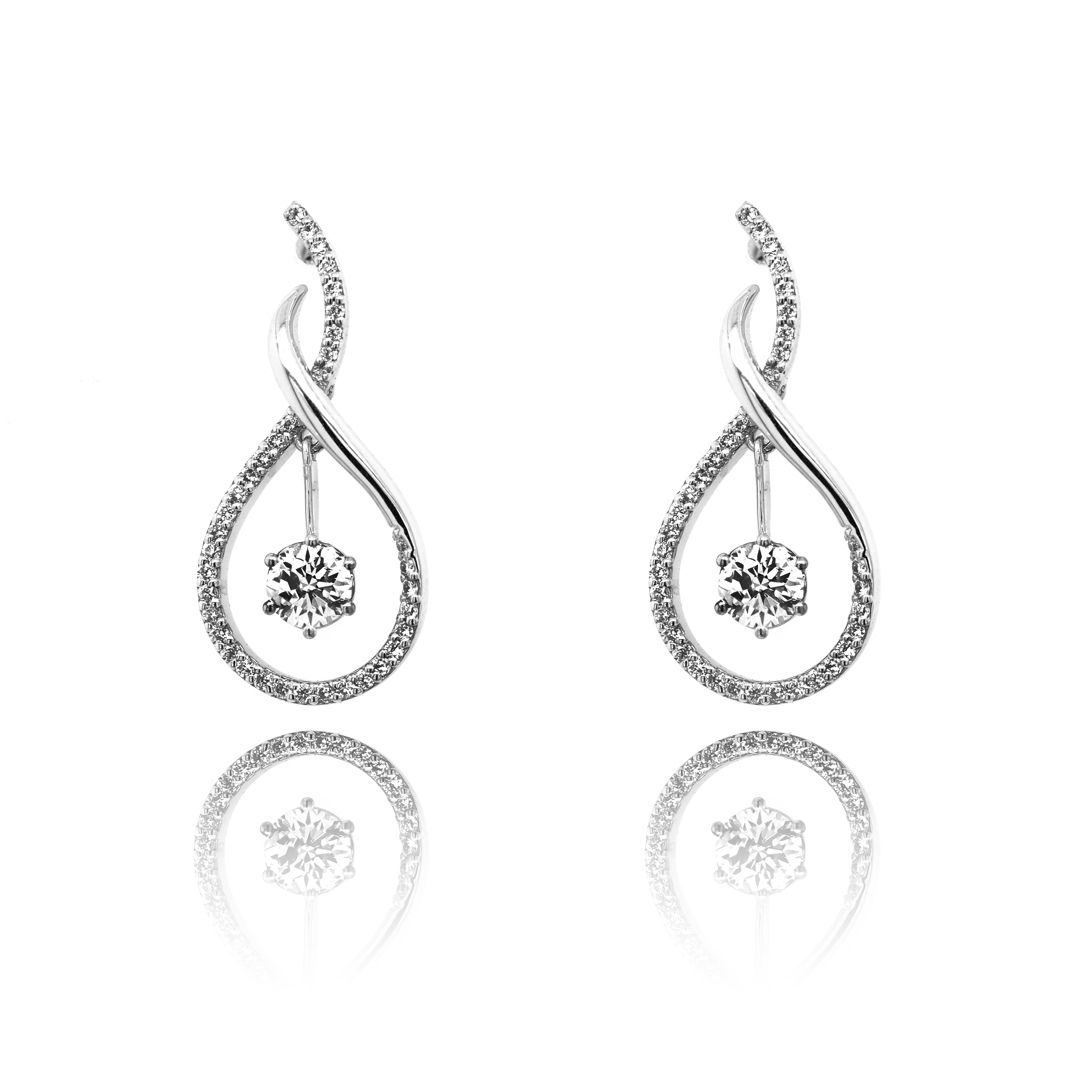 18K白金天然鑽石耳環