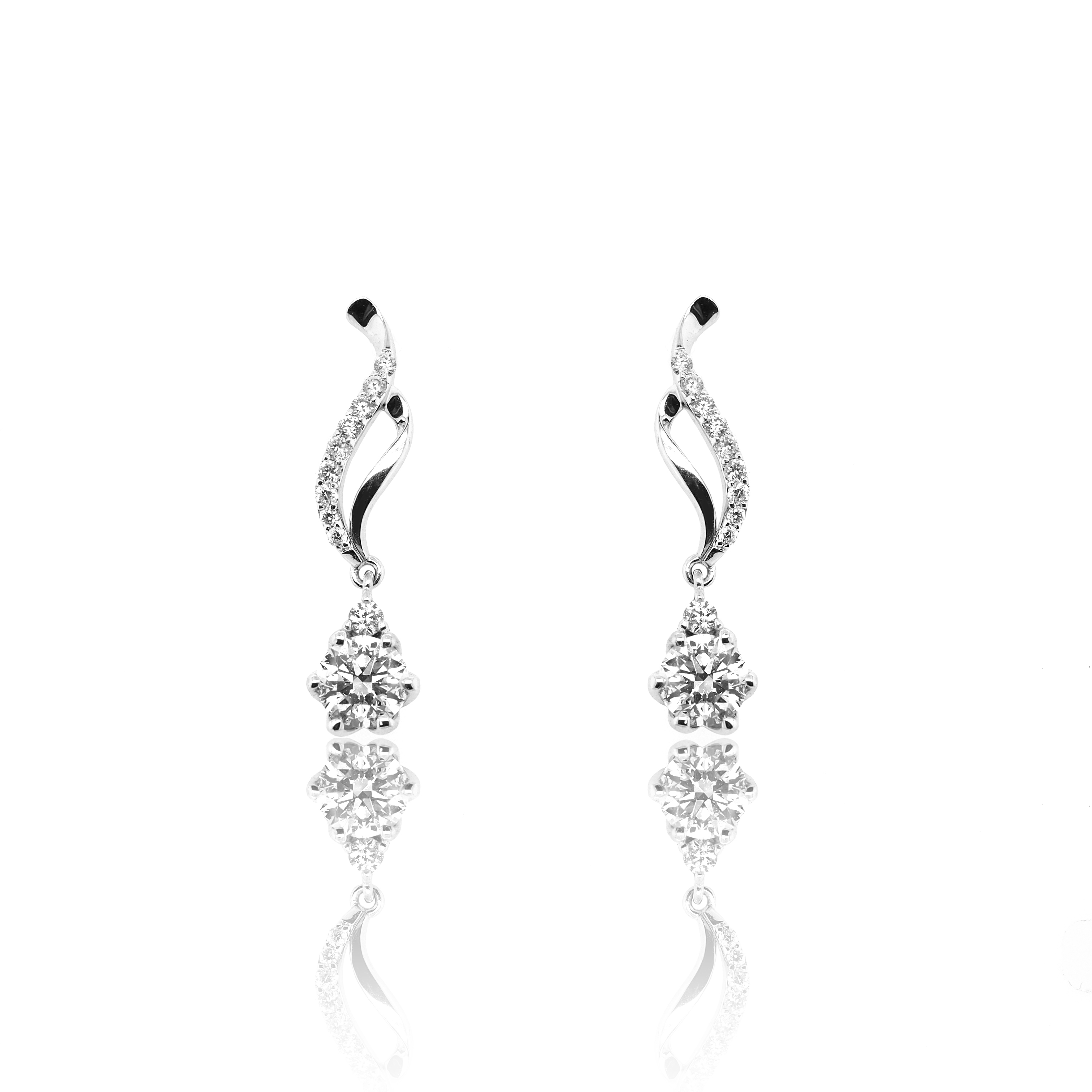 18K白金GIA天然鑽石耳環