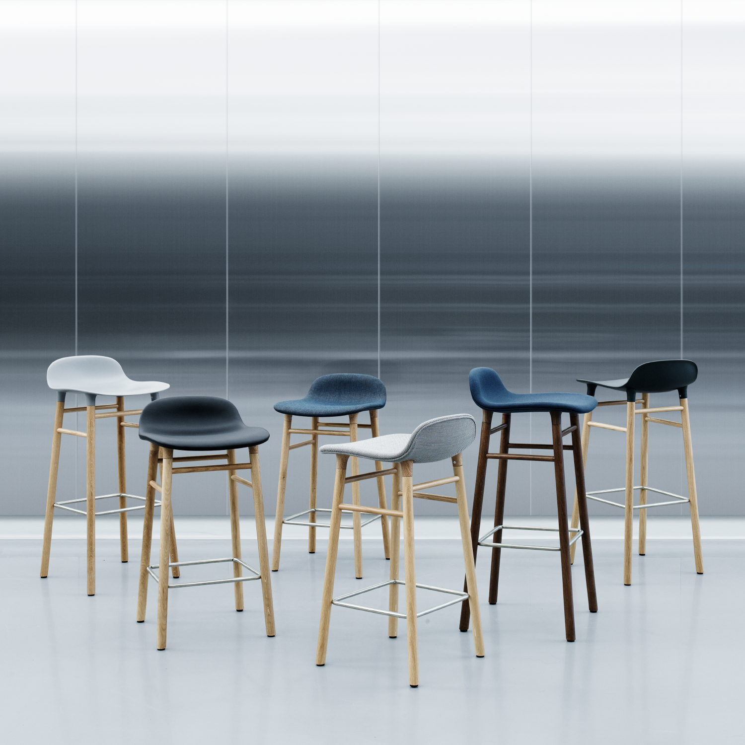 有型 / 橡木腳吧台椅 - 75 公分 by normann Copenhagen