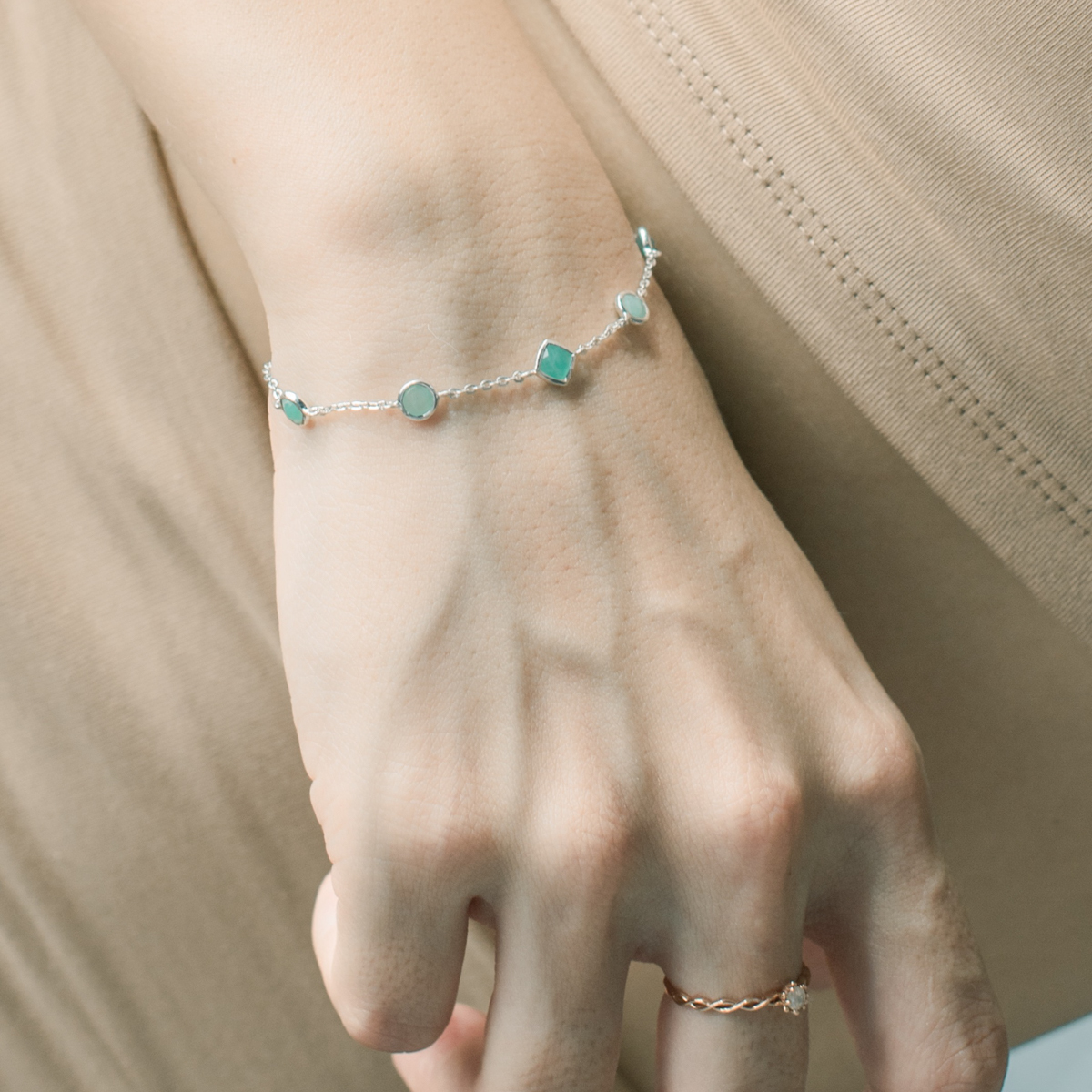 五顆天河石不規則手鍊-銀